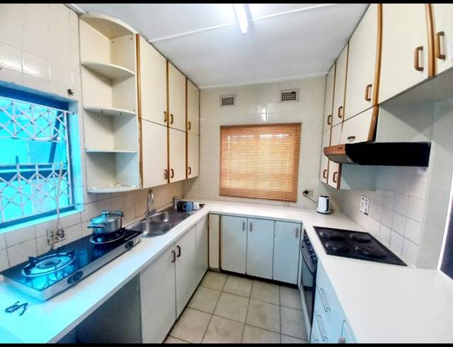 3 BEDROOM HOUSE FOR SALE IN YELLOWWOOD PARK